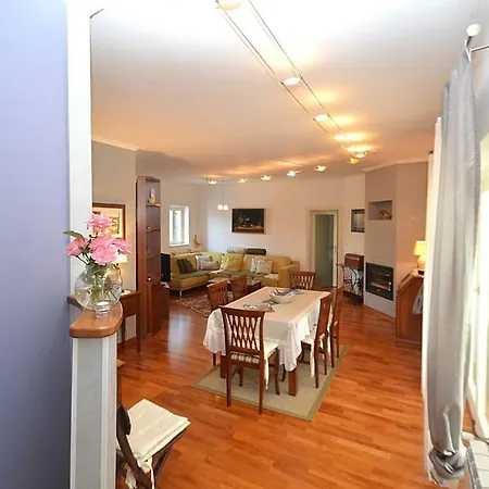 Sverko Novigrad Istria