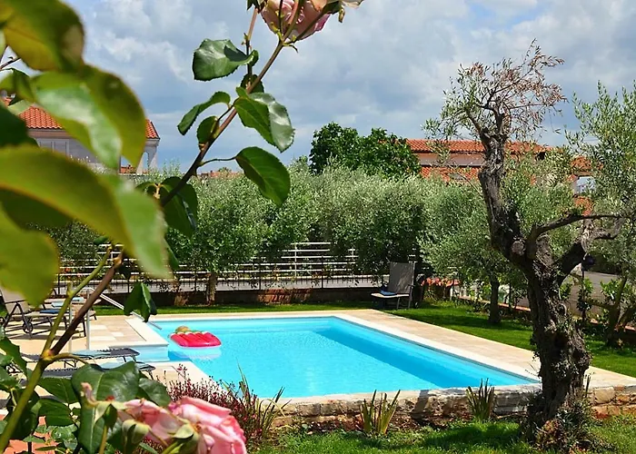 Sverko Novigrad Istria